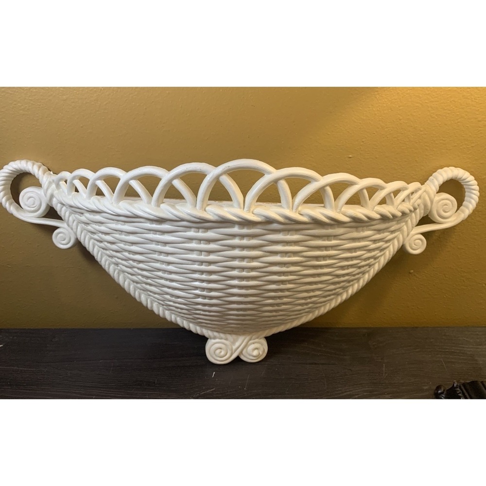 VTG White Burwood Wall Hanging Pocket Wicker Basket Planter HOMCO Home Interiors